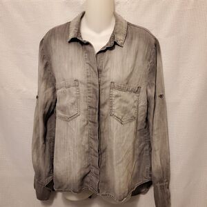 Cloth & Stone Top Sz M Chambray Gray Split Back RollTab Boho Beach Button Down